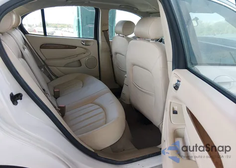 2002 Jaguar X-Type 2.5L from USA, damaged, VIN SAJEA51D92XC73888